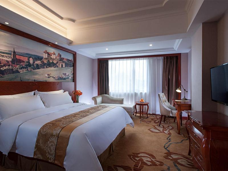 Vienna International Hotel Shaoguan Fengcailou Екстер'єр фото