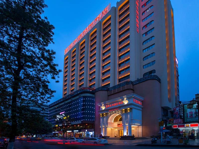 Vienna International Hotel Shaoguan Fengcailou Екстер'єр фото